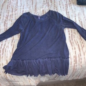 navy/denim blue color quarter length top